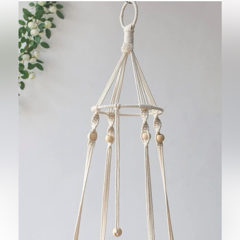 Retro Boho Macramé Wall Hanging Basket - Picture 7 of 8